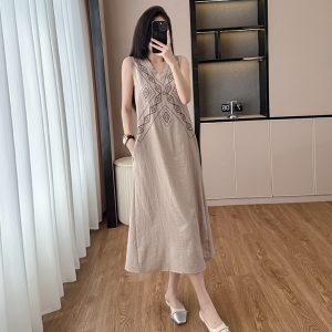 Embroidered Sleeveless V-Neck A-Line Midi Dress Women Summer 2025