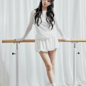 Korean Style 3D Foam Print Semi-Sheer Long Sleeve T-Shirt for Women Summer Breathable Sun Protection Top